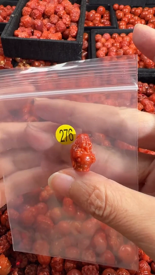 颈饰未镶嵌南红玛瑙1
