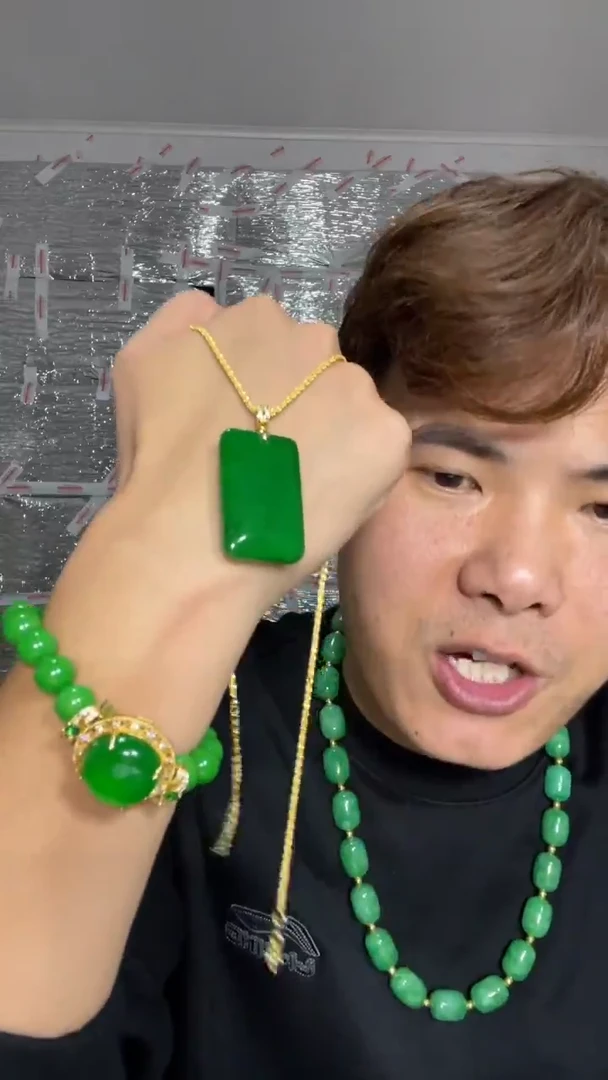 吊坠(赠链)未镶嵌翡翠木左色无事牌