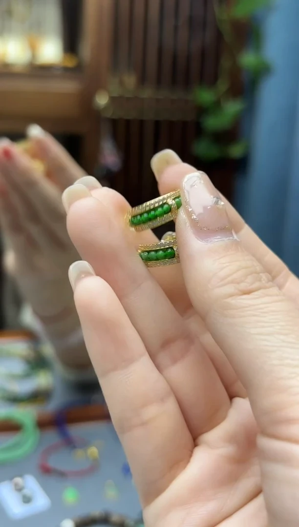 银S925镶嵌翡翠耳饰s925银翡翠小米珠耳钉YD（黄）