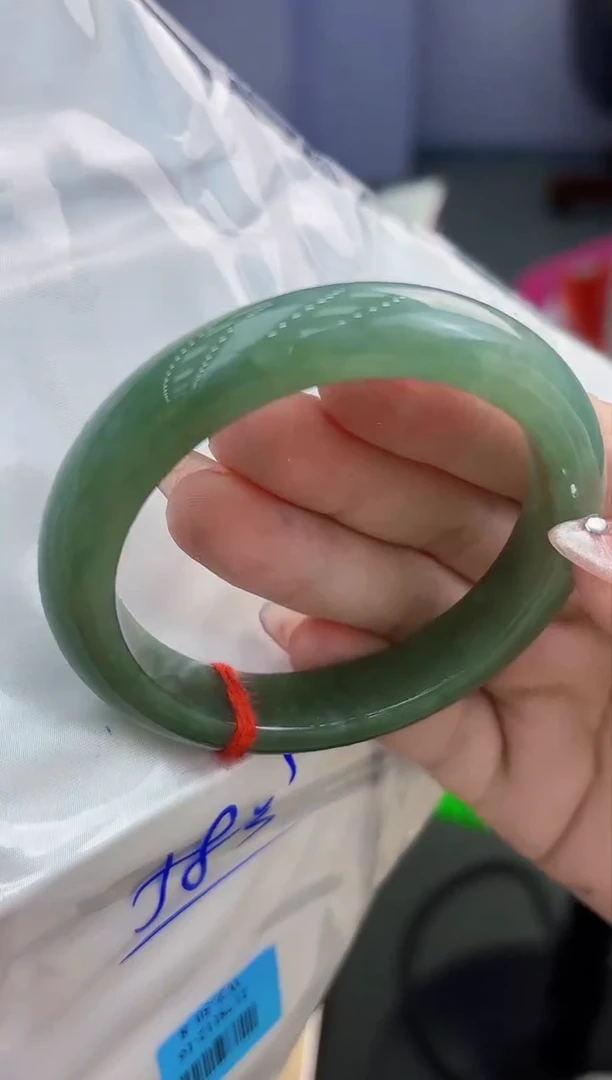 【闪购商品】翡翠手镯未镶嵌翡翠手镯