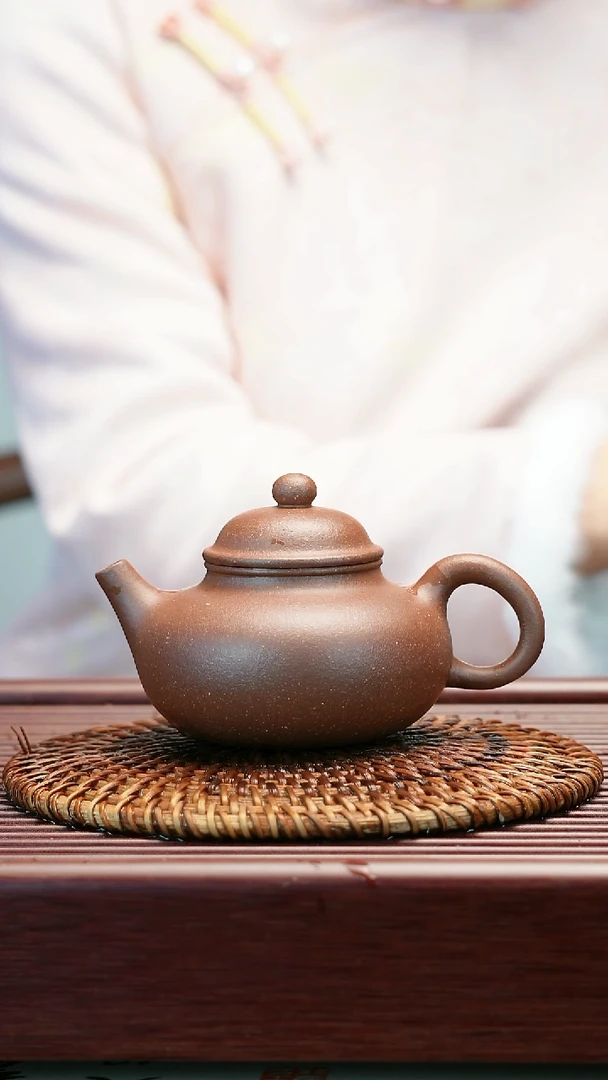 茶壶紫砂全手工  粗砂底槽清   容天  175cc
