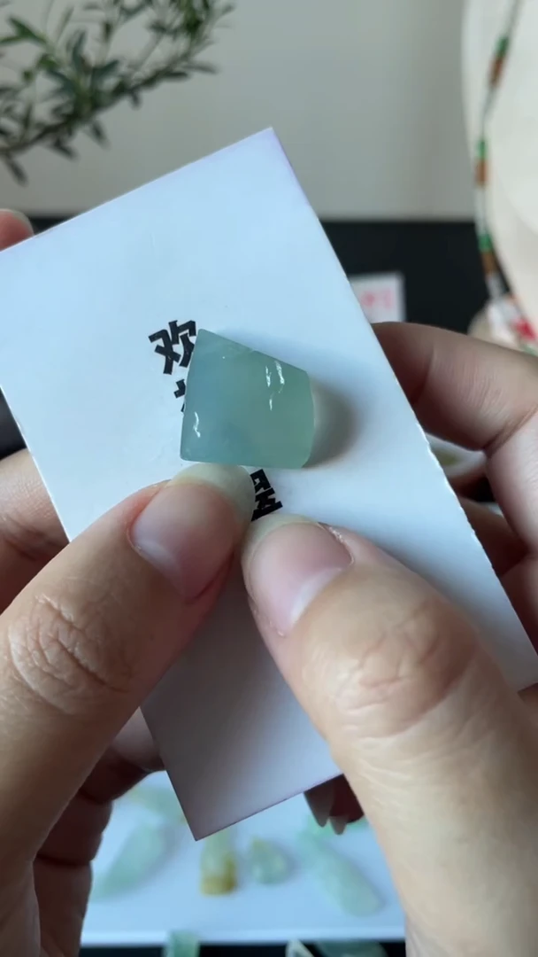 未镶嵌定制翡翠缅甸天然翡翠，不包工