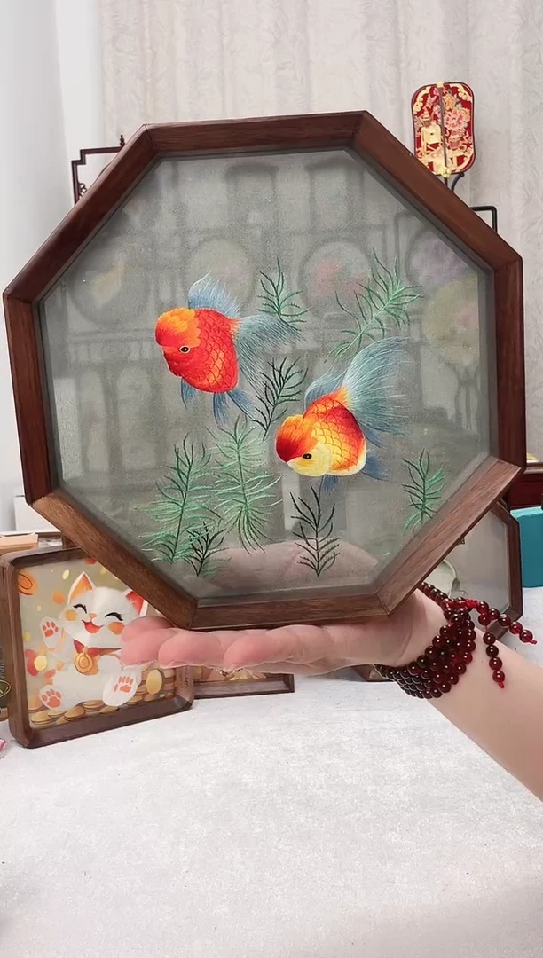 扇子绣作品手工摆台