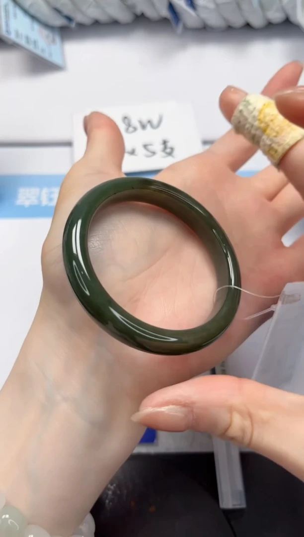 和田玉手镯未镶嵌V118-53.1