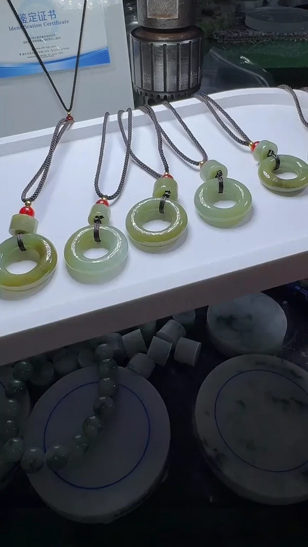 翡翠未镶嵌颈饰甜甜圈多样性发一件