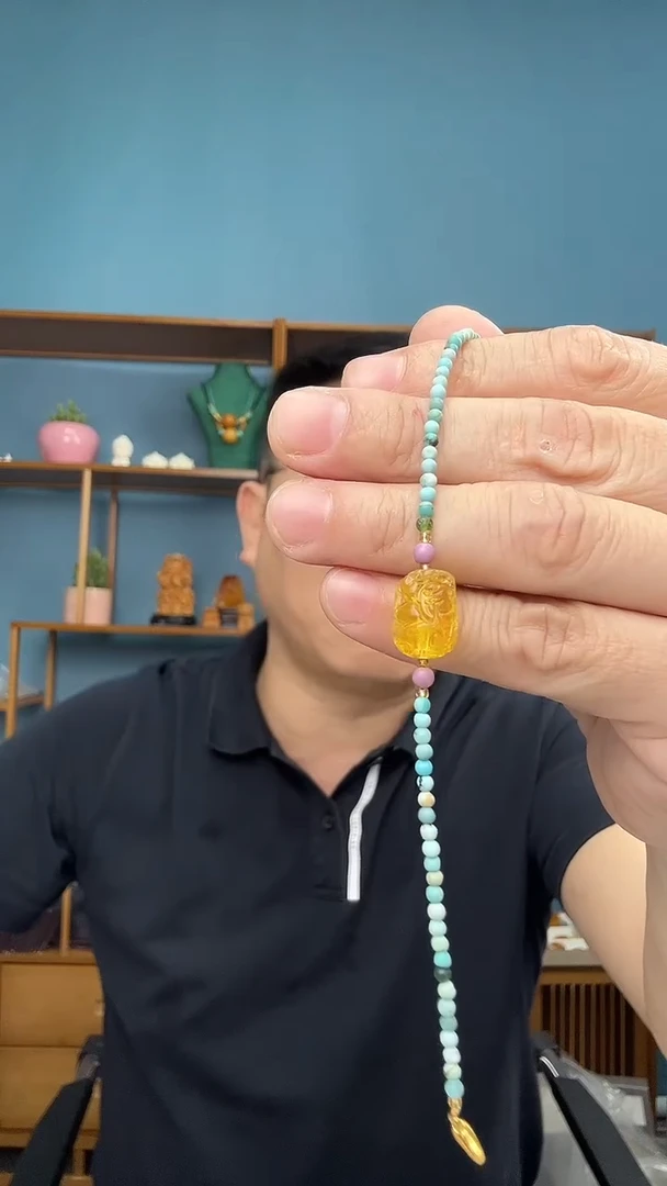 未镶嵌琥珀裸石29（有瑕介意勿拍）