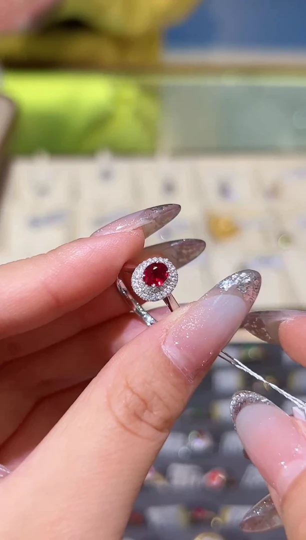 【闪购商品】红宝石戒指18K金镶嵌43分红宝石戒指