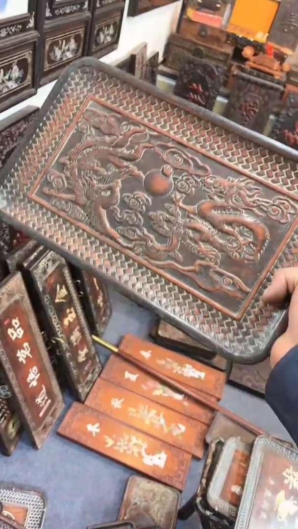 【闪购商品】非洲紫檀（红花梨）36x24cm赏盘