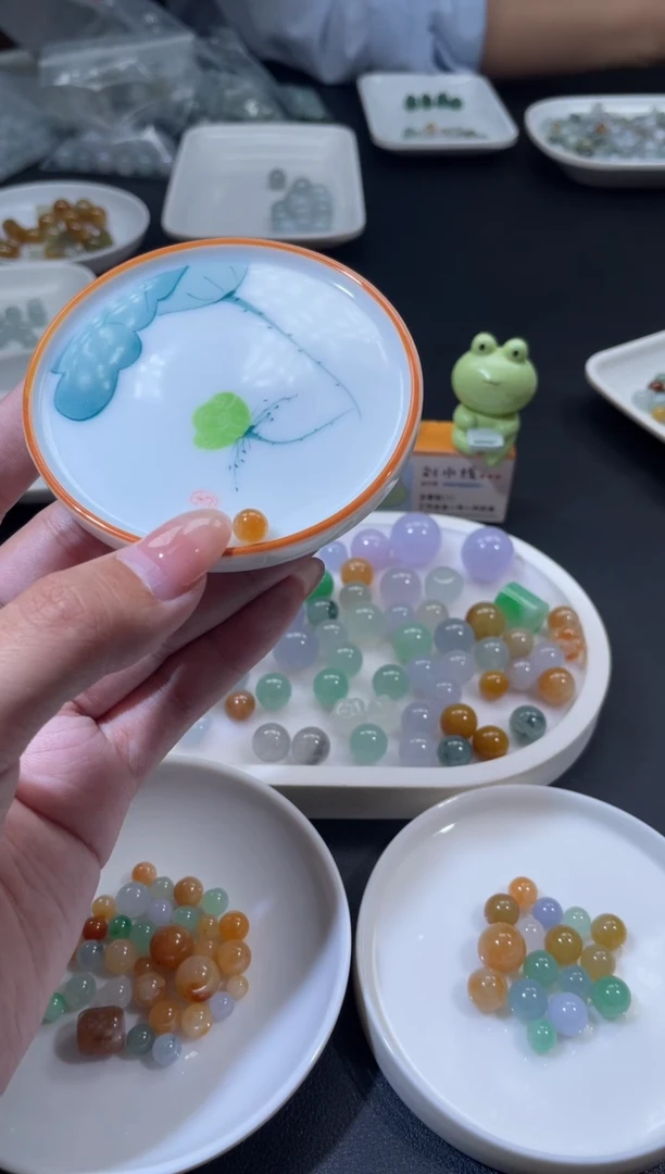 未镶嵌定制翡翠希*淼翡翠毛货