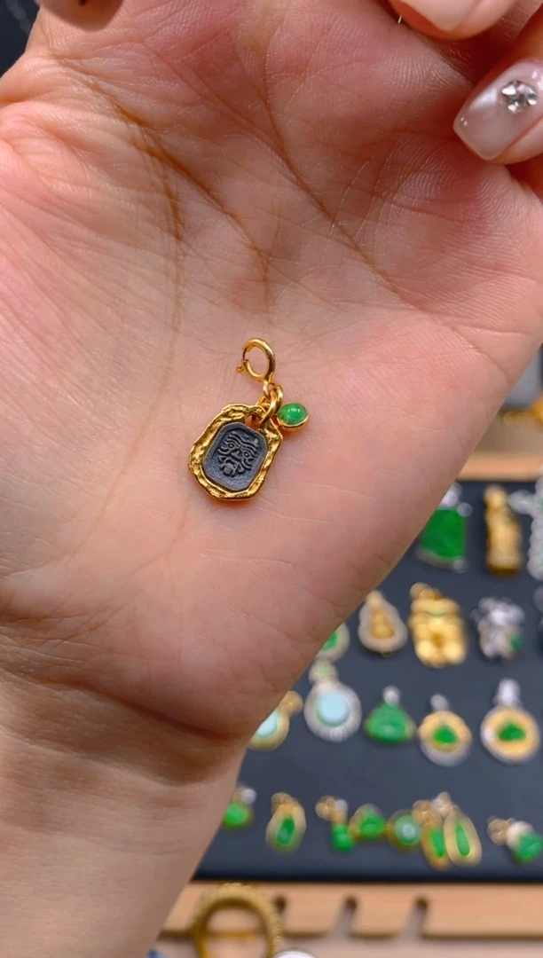 吊坠(不含链)银S925镶嵌翡翠扎吉拉母