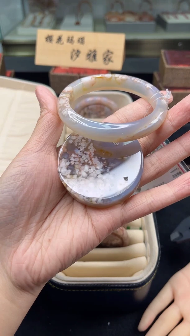 未镶嵌手镯石英质玉58圈口（赠品镯心）6379015