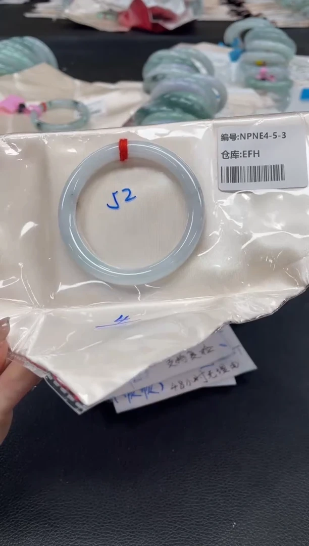 未镶嵌手镯翡翠翡翠手镯1
