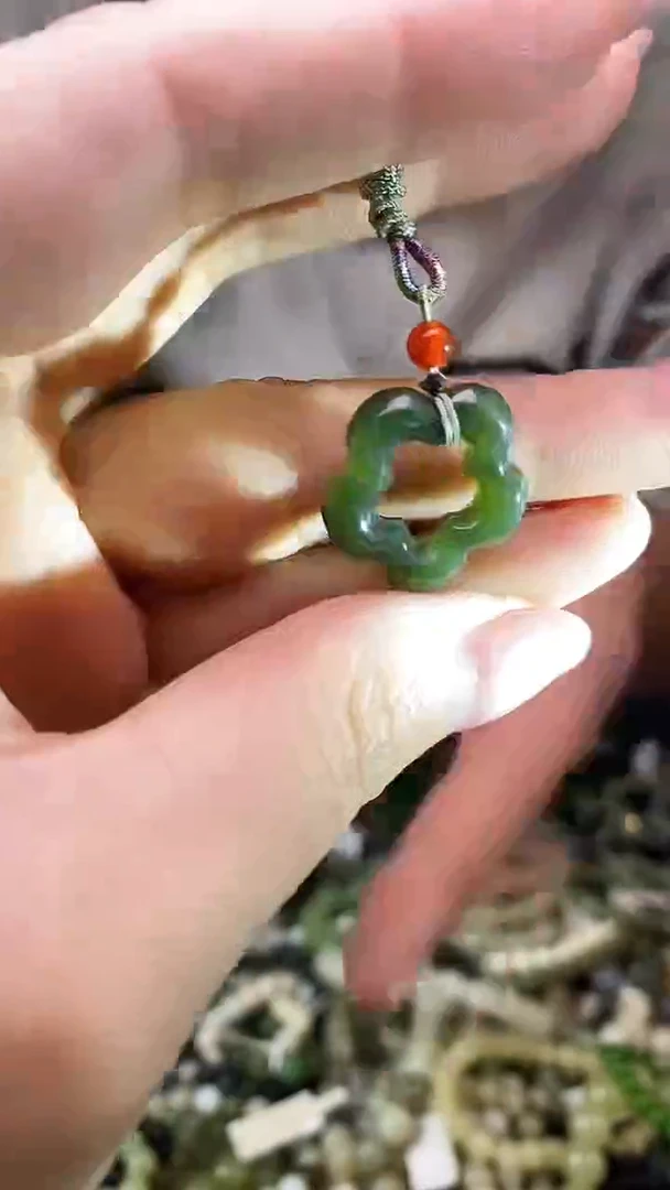 颈饰未镶嵌和田玉多样性发货，拍一发一