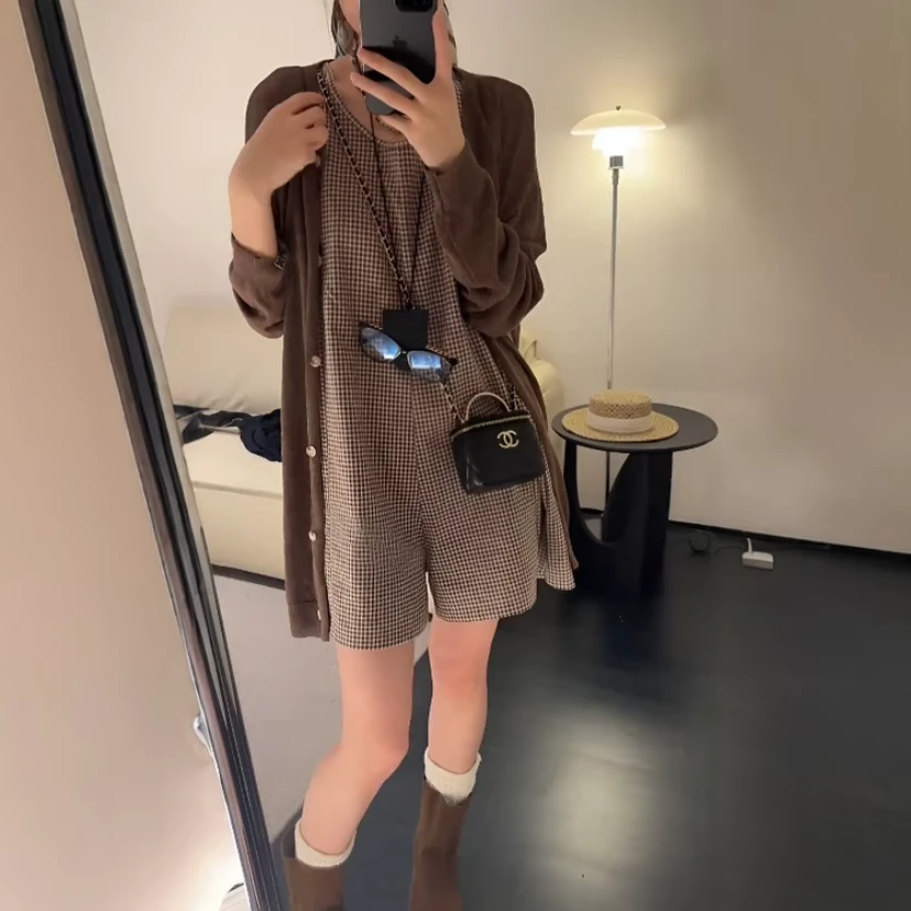 时尚百搭条纹格纹休闲连体阔腿裤+焦糖黑巧慵懒风时尚针织衫套装