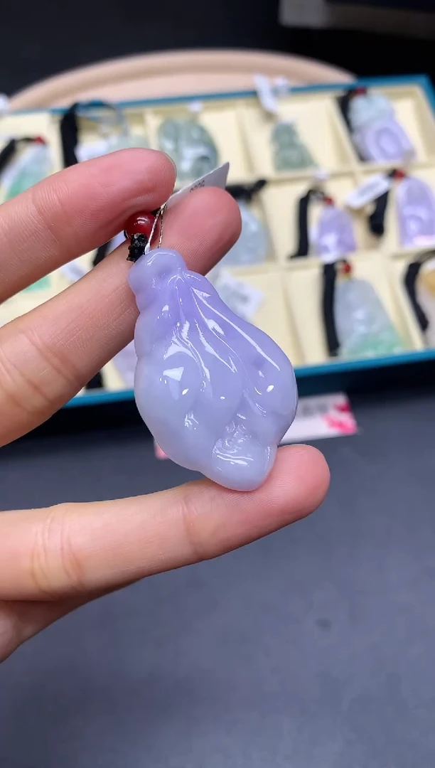 【闪购商品】定制翡翠未镶嵌玉兰花【无服务费】