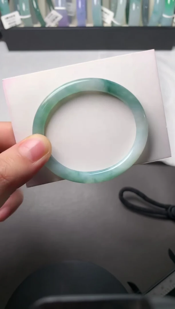 【闪购商品】翡翠手镯（贵妃镯）未镶嵌54*6.0*7.0