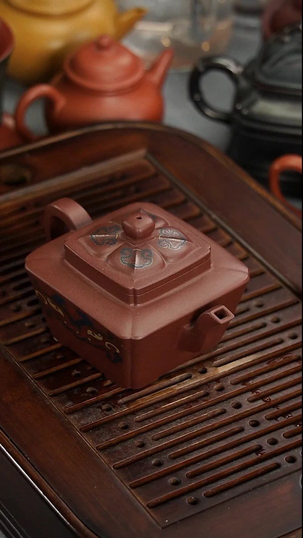 茶壶紫砂宜兴紫砂紫泥菱花传香