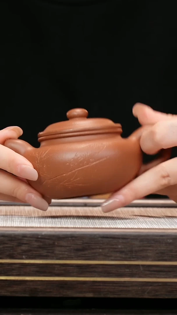 茶壶紫砂降坡 泥  仿古壶 刻绘