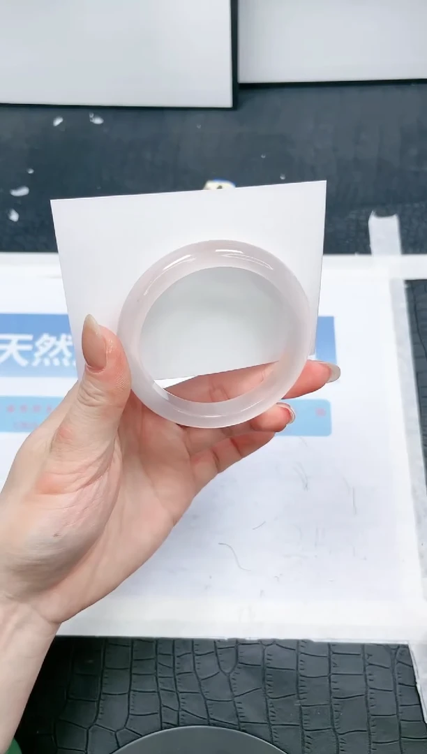 【闪购商品】石英质玉手镯未镶嵌209-54.