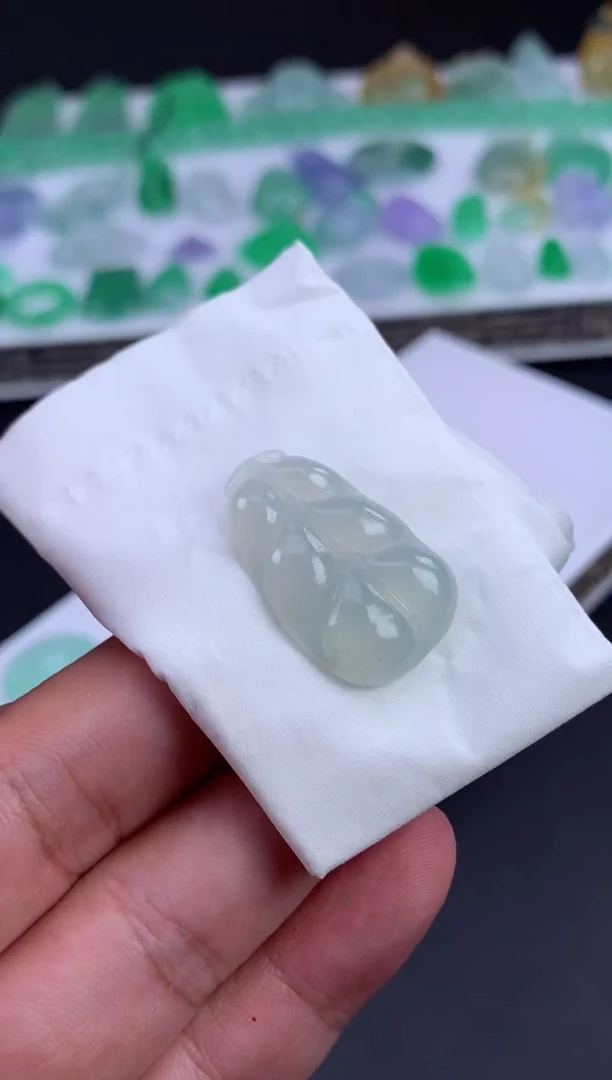 未镶嵌定制翡翠随**雨翡翠