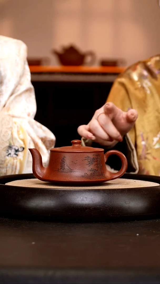 茶壶紫砂SDH69 曲壶 沉香泥  280cc