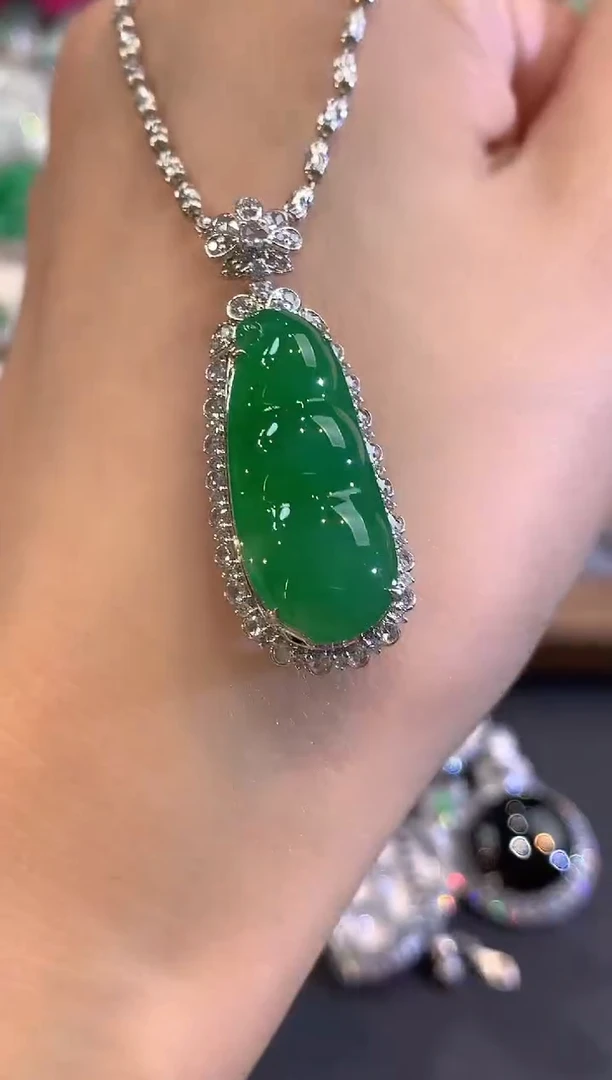 吊坠(不含链)18K金镶嵌翡翠q91