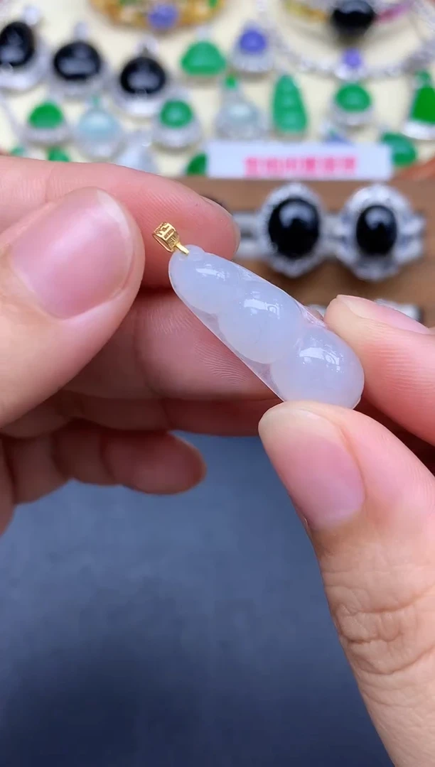 颈饰18K金镶嵌翡翠6-中国好珍宝