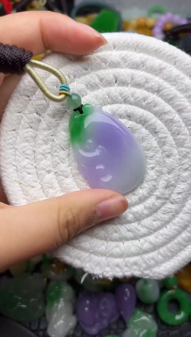 颈饰未镶嵌翡翠缅甸翡翠吊坠