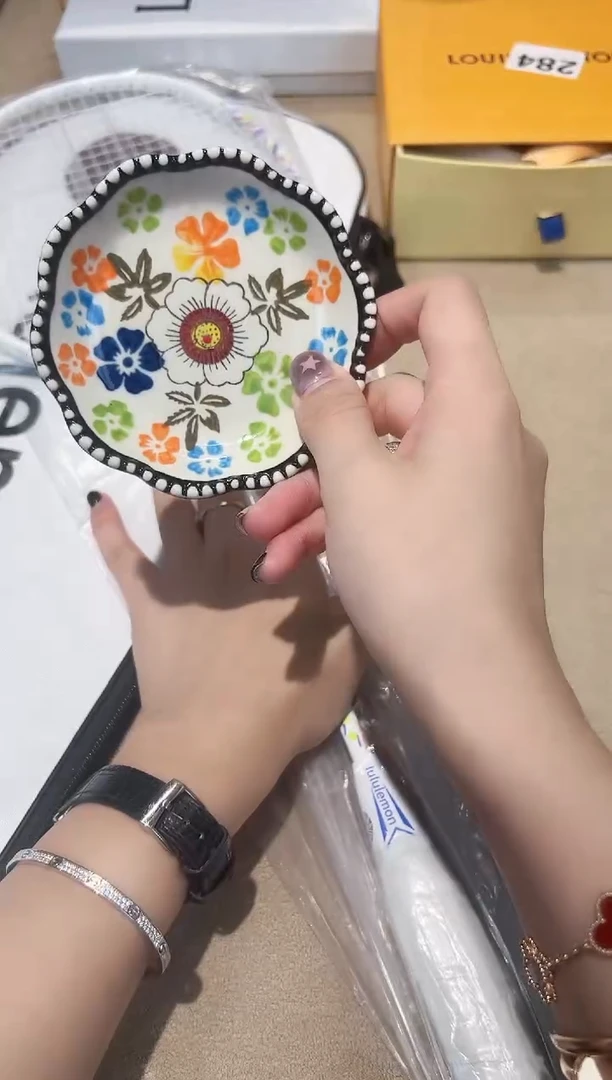 瓷片AAAAAAAAAAAAAAA