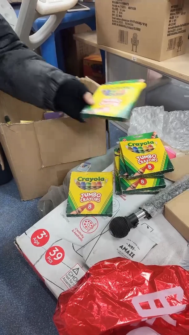 孤品2门 绘儿乐蜡笔8色×2 压盒