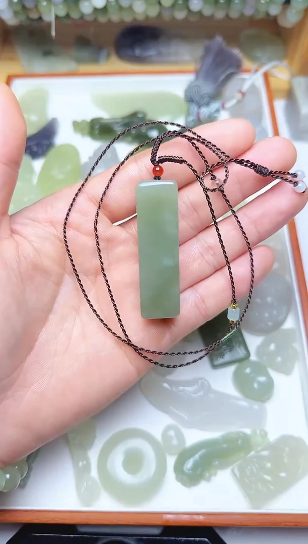 未镶嵌和田玉珠宝半成品吊坠