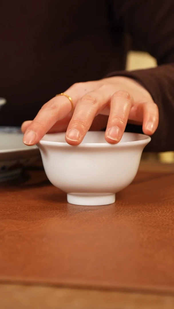 【闪购商品】杯景德镇白胎压手杯