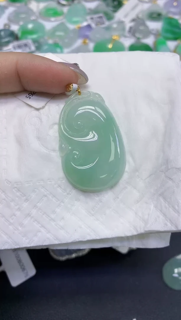颈饰18K金镶嵌翡翠天然缅甸翡翠A货百元以上9元证书费自理