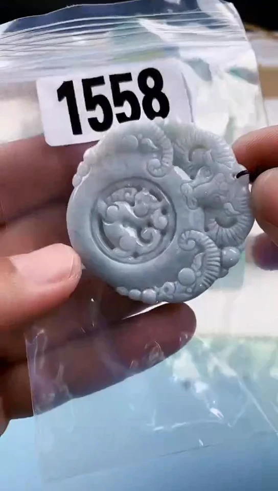 【闪购商品】翡翠挂件未镶嵌天然翡翠吊坠挂件