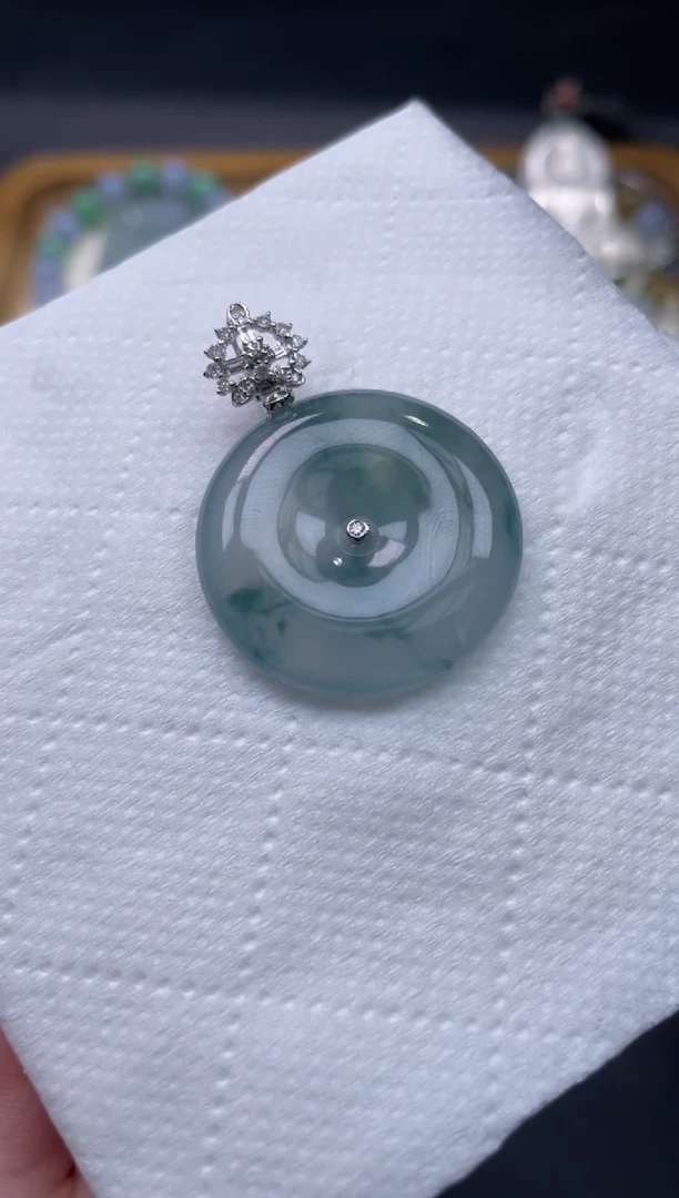 【闪购商品】翡翠颈饰18K金镶嵌51..........