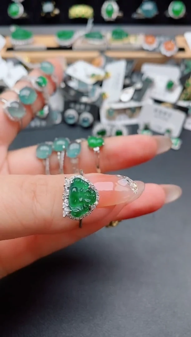 银S925镶嵌戒指翡翠1