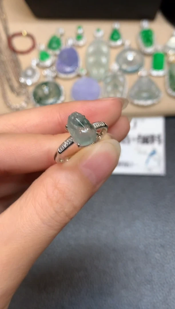 18K金镶嵌戒指翡翠12【无服务费