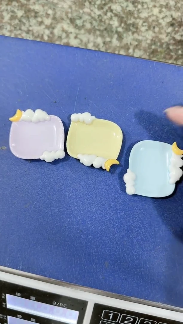 树脂微瑕月亮盘子30个混装