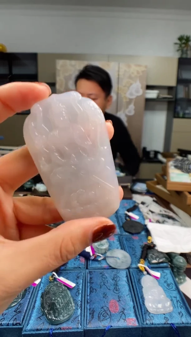 颈饰未镶嵌翡翠多样性发其一