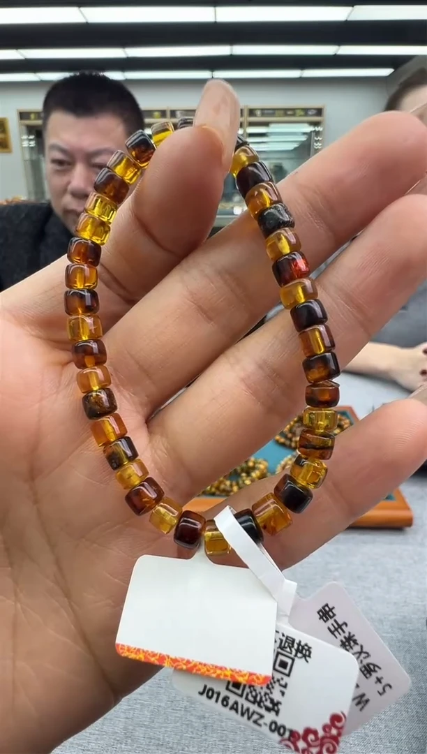 【闪购商品】琥珀手链未镶嵌561秒拍号