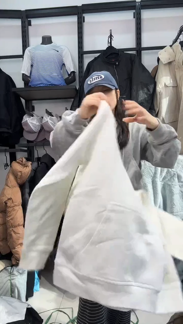 2431   编码  瑕疵直播间过款为准 尺码  ·