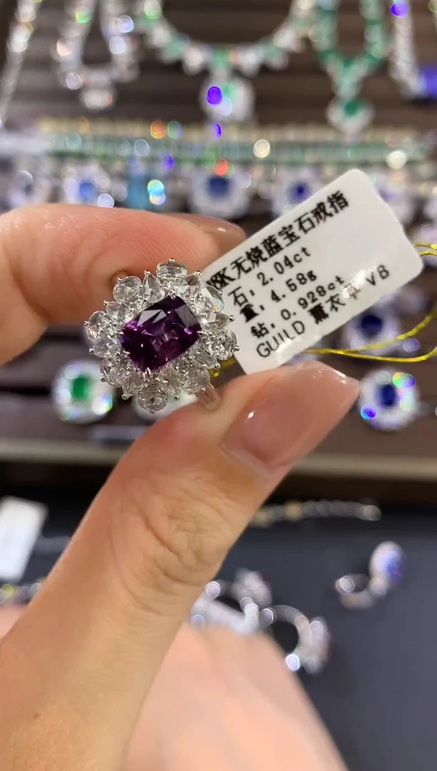 戒指蓝宝石18K金镶嵌a583