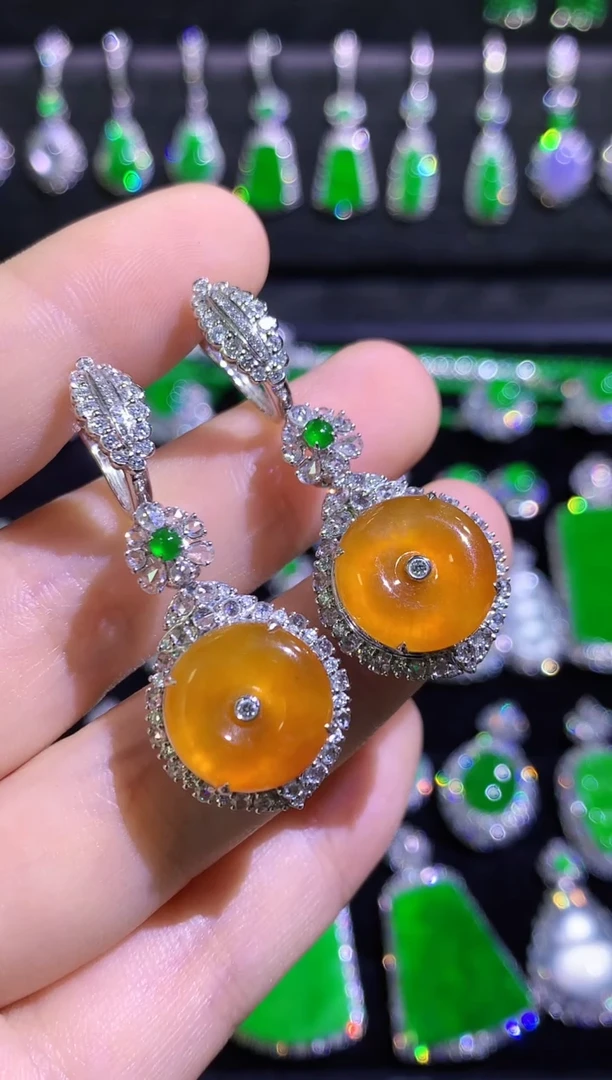 颈饰18K金镶嵌翡翠高冰玻黄翡平安扣多用款