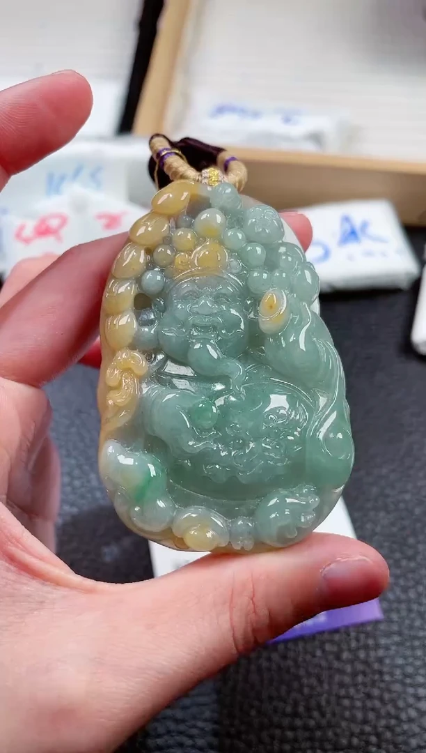 【闪购商品】翡翠颈饰未镶嵌00000778