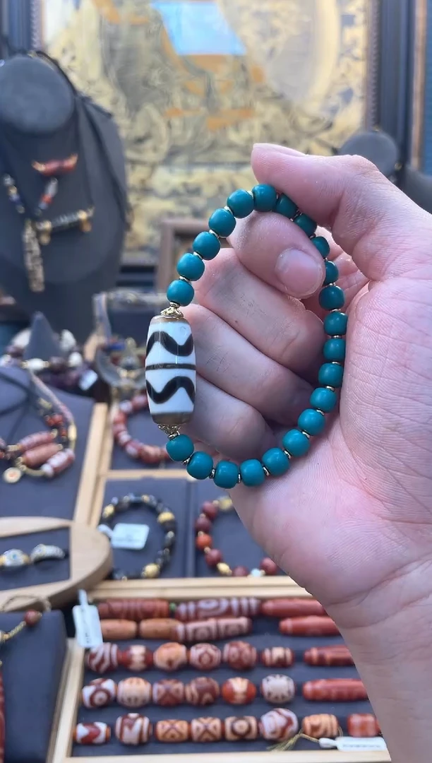 未镶嵌颈饰玛瑙/玉髓（覆膜）黑白双牙手串