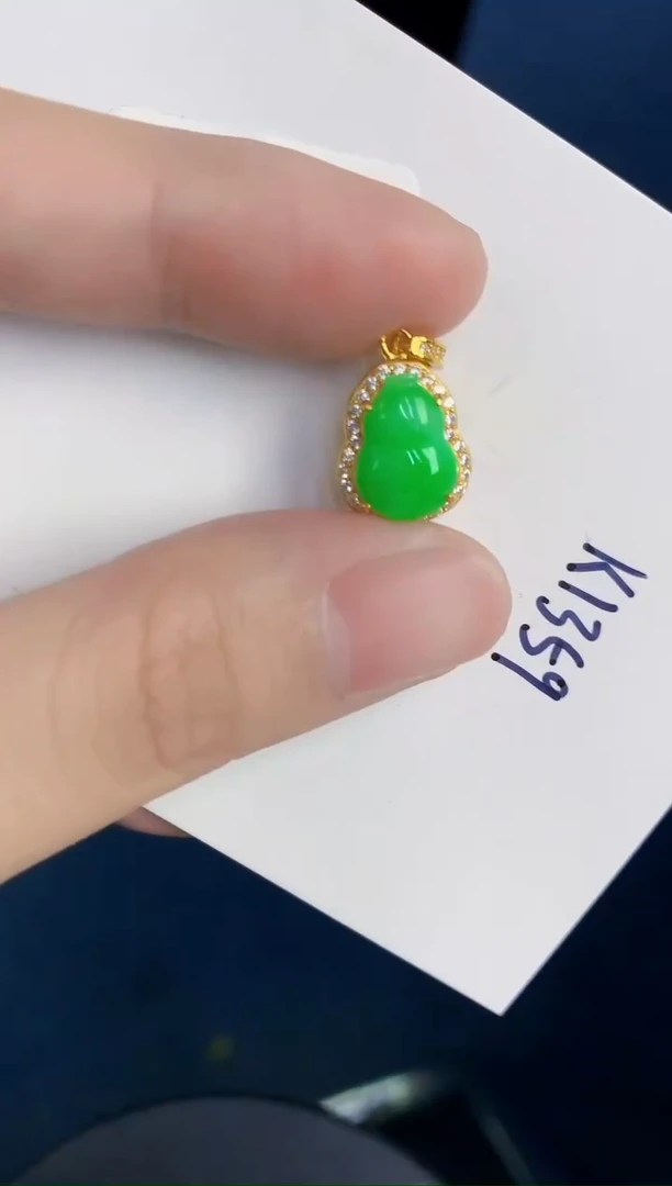 颈饰未镶嵌翡翠天然翡翠缅甸A货