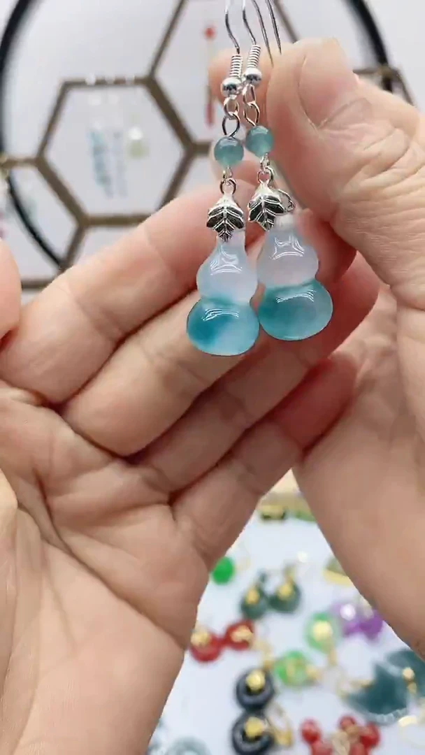 未镶嵌石英质玉（天山翠）耳饰307