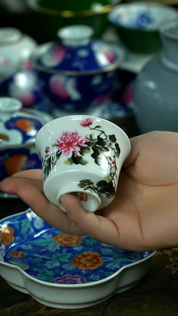 茶具还挺美，蹲下看看！