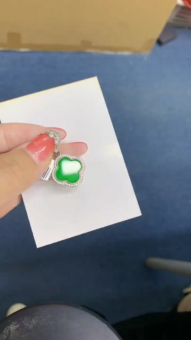 颈饰未镶嵌翡翠1