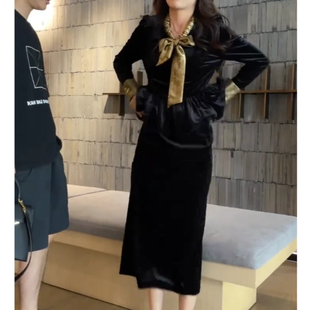 2025新款丝绒气质百搭拼接修身长袖上衣包臀裙套装CY2801